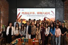 我校留学生加入青岛市“5·18国际博物馆日”从题